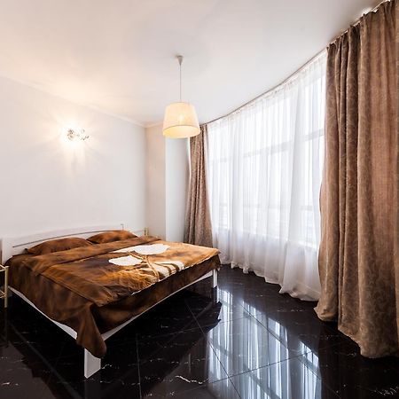 Apartment In The City Center Kiew Exterior foto
