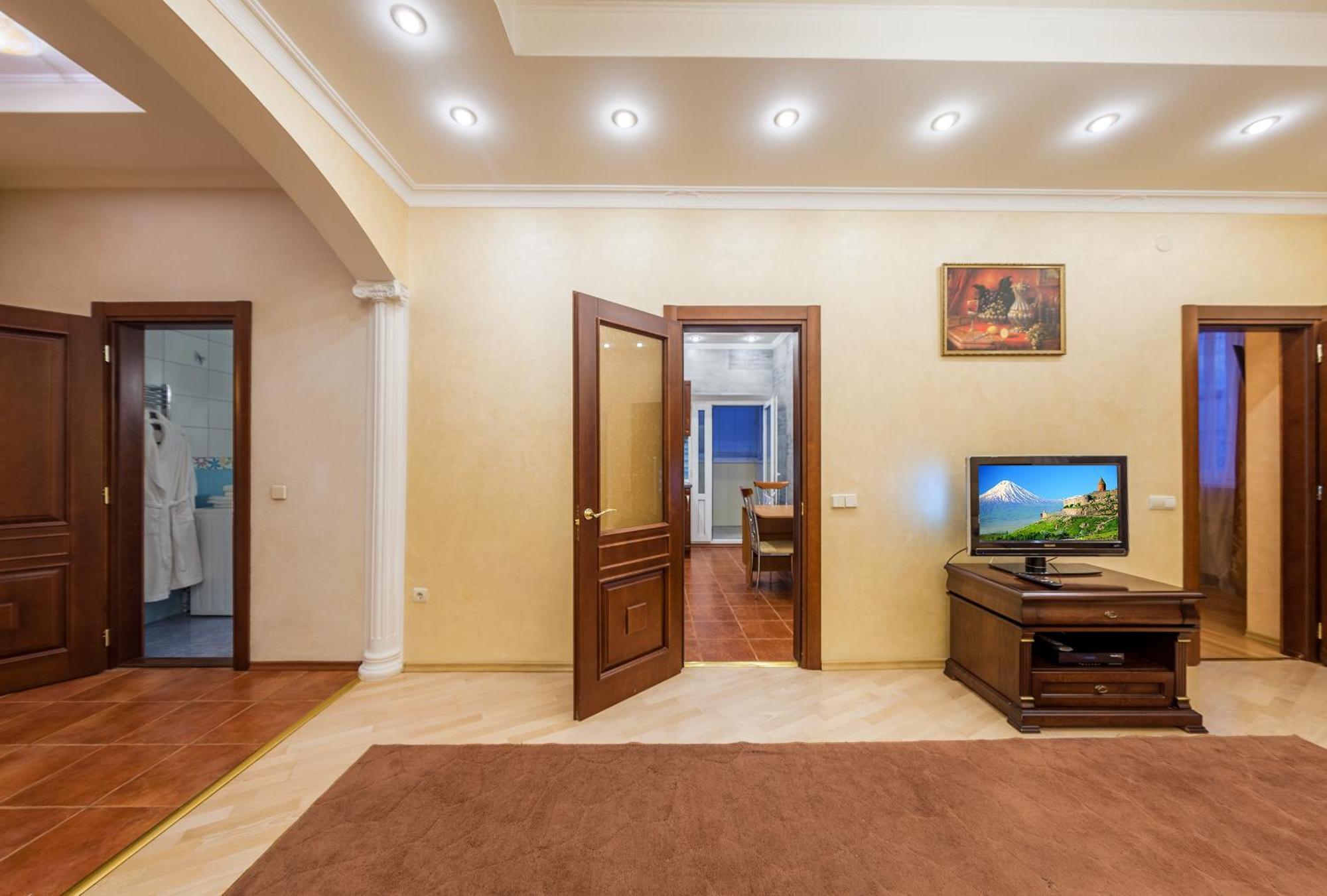 Apartment In The City Center Kiew Zimmer foto