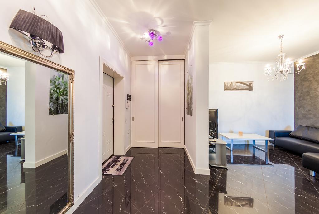 Apartment In The City Center Kiew Exterior foto